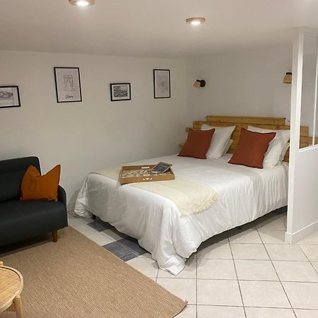Appart Studio Rdc De Maison Avec Exterieur Proche Reims Tinqueux Eksteriør bilde