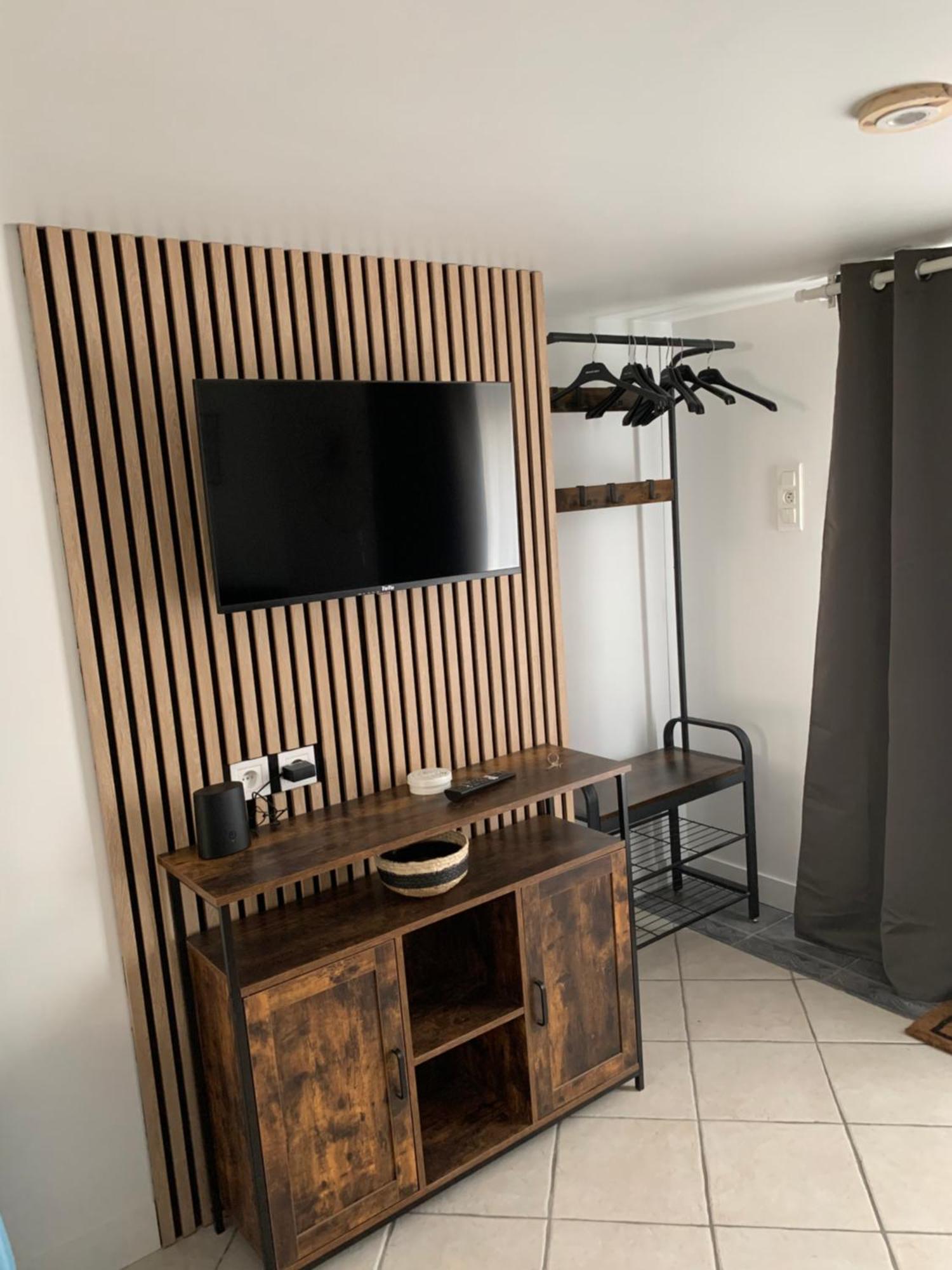 Appart Studio Rdc De Maison Avec Exterieur Proche Reims Tinqueux Eksteriør bilde