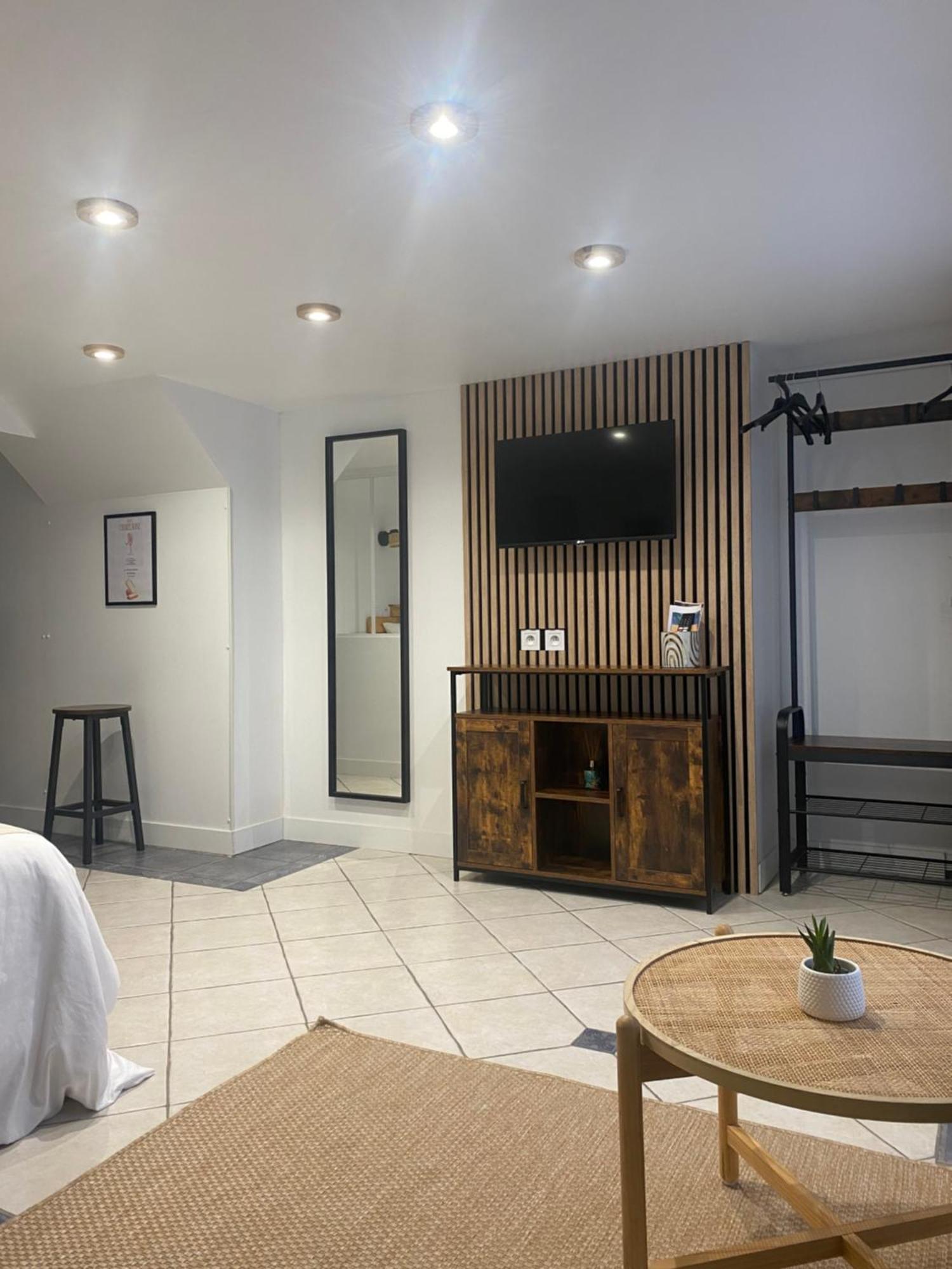 Appart Studio Rdc De Maison Avec Exterieur Proche Reims Tinqueux Eksteriør bilde